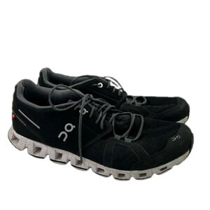 On Cloud Women's lightweight Lace Up Running Shoe size 9